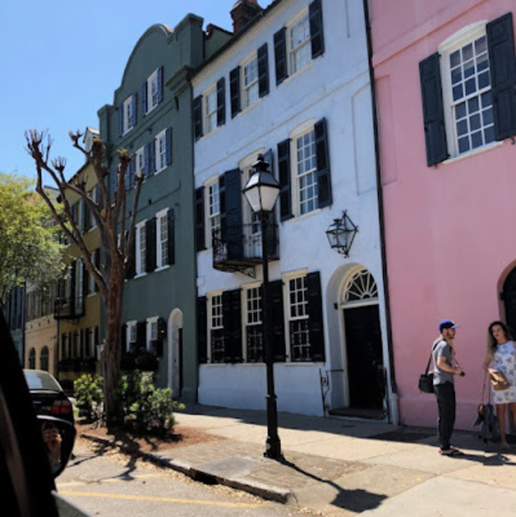 Meet your Posher, Stephanie - Picture 1 of 1